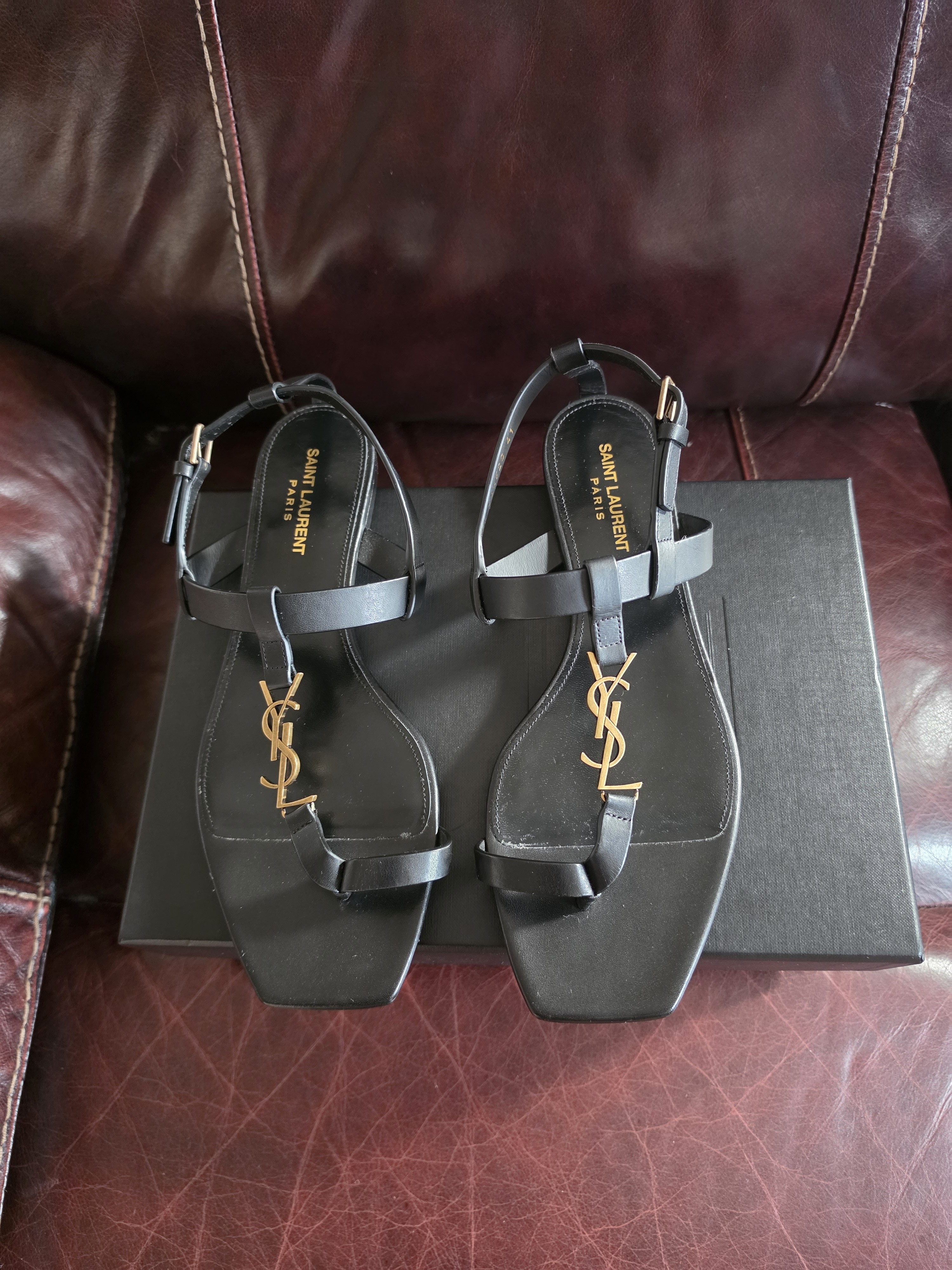 Saint Laurent Black Leather Ysl Logo T-Strap Sandals